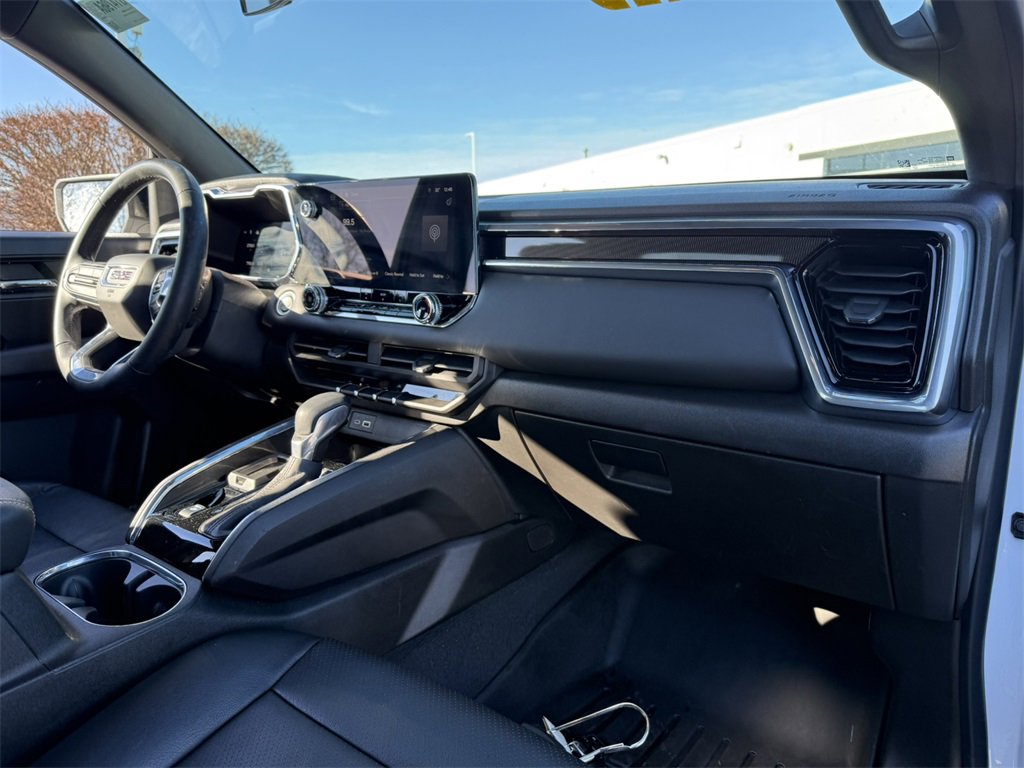 2024 GMC CANYON - Image 35