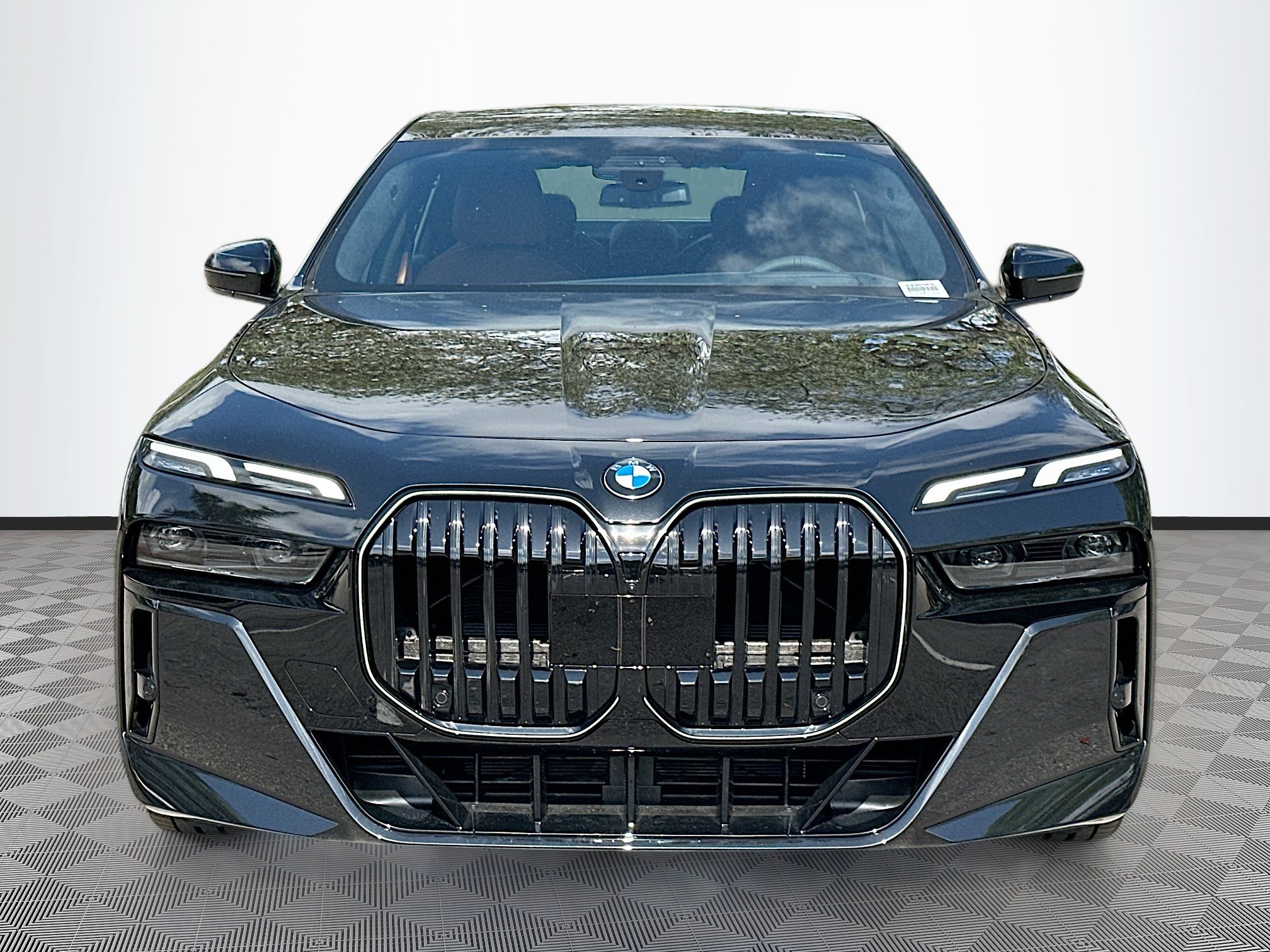 2025 Bmw 760i xDrive photo 2