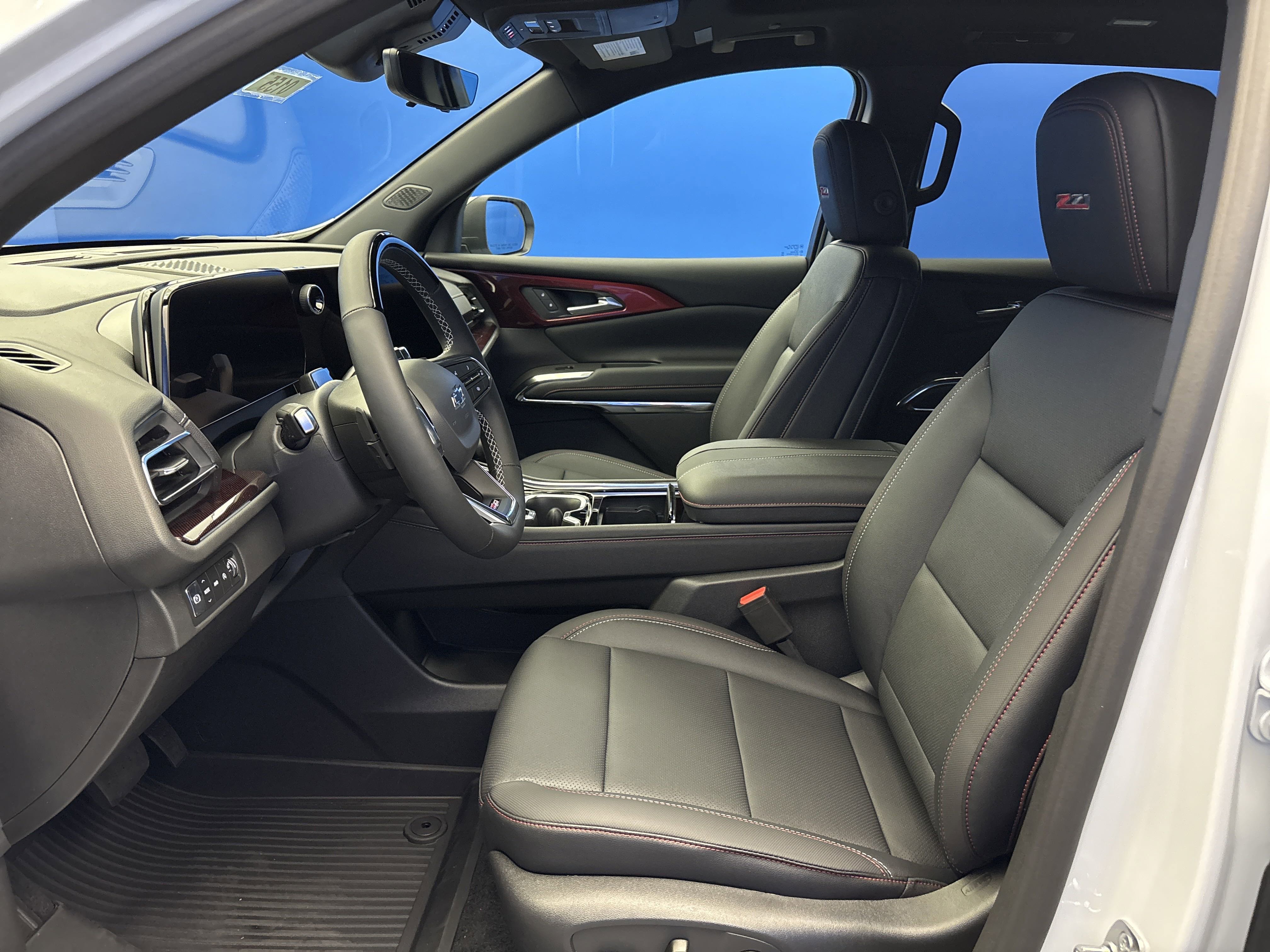 2026 Chevrolet Traverse Z71 photo 11