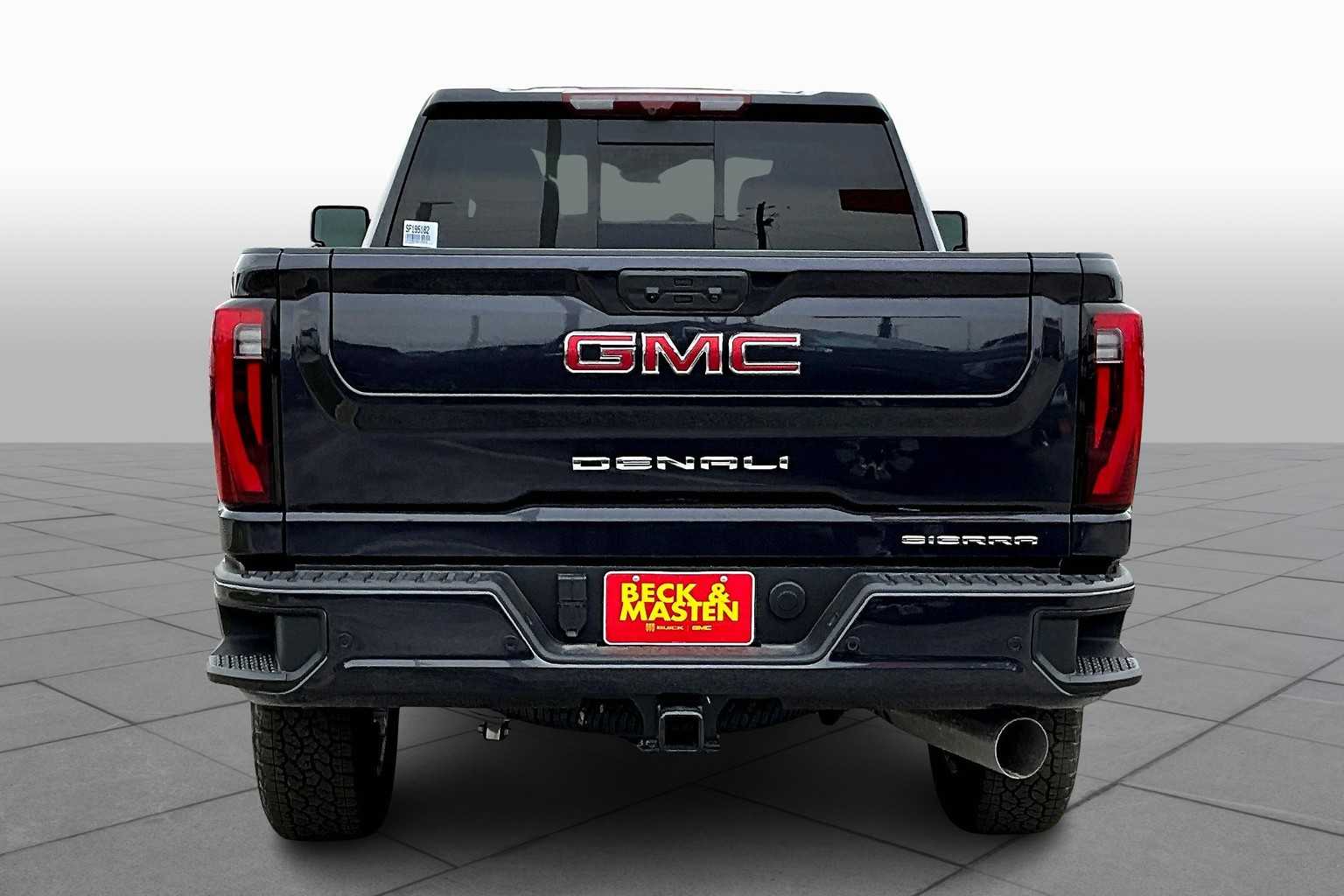 2025 Gmc Sierra 2500 HD Denali photo 4