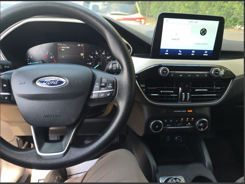 2020 Ford Escape SE photo 15