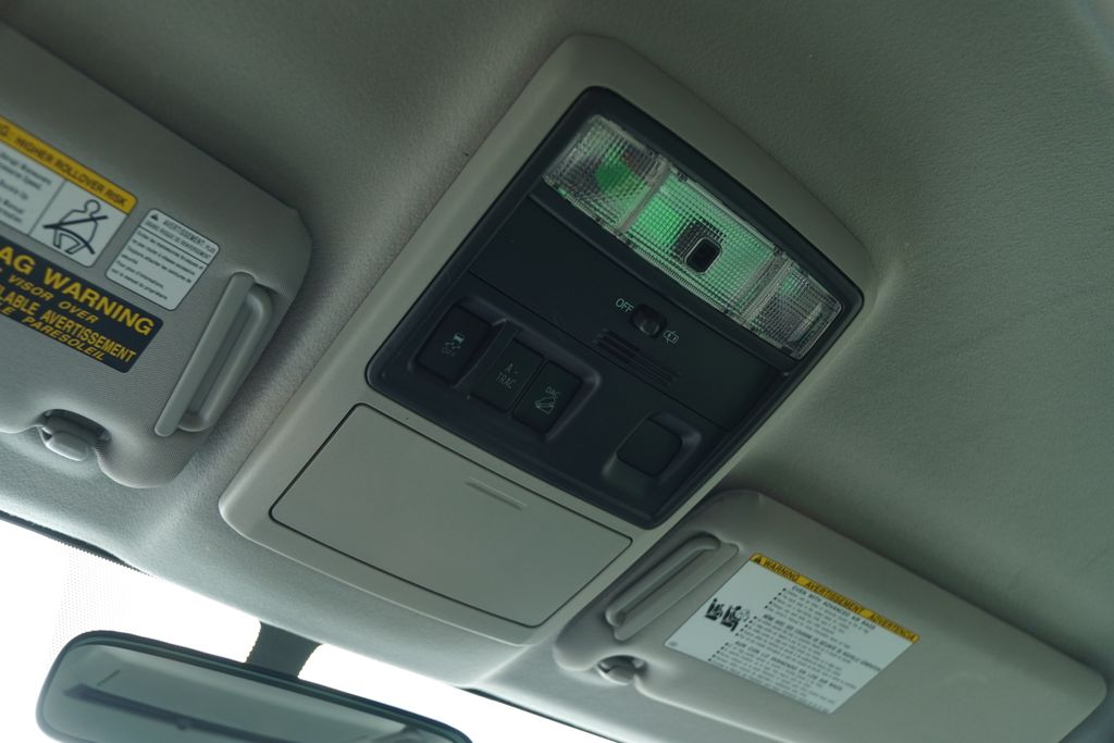 2016 Toyota 4Runner SR5 photo 17
