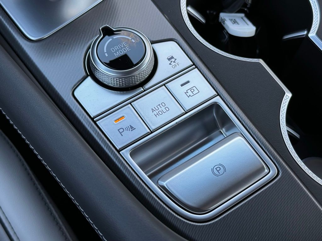 2025 Genesis G70 3.3T Sport Advanced photo 32