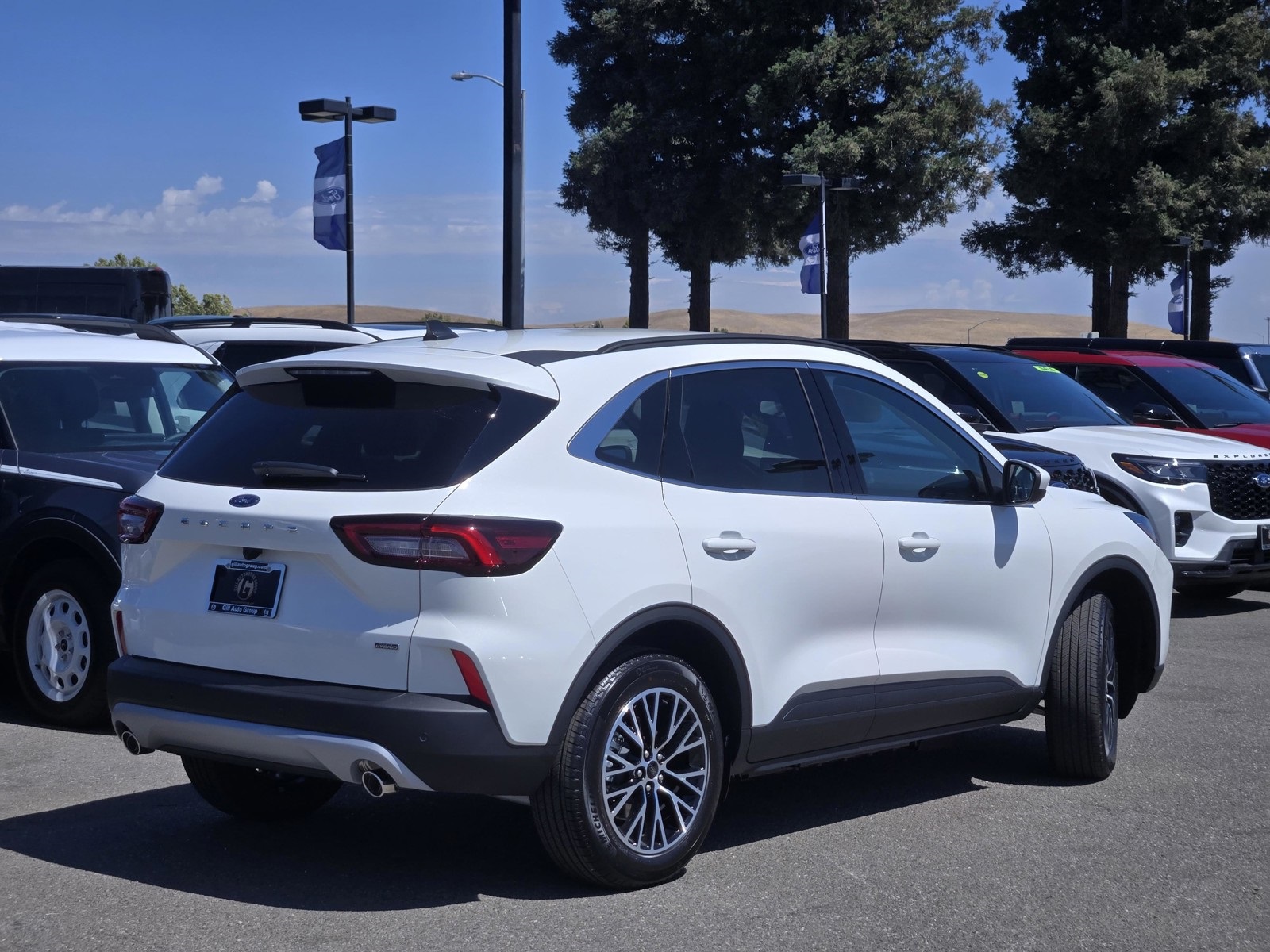 2025 Ford Escape Base photo 2