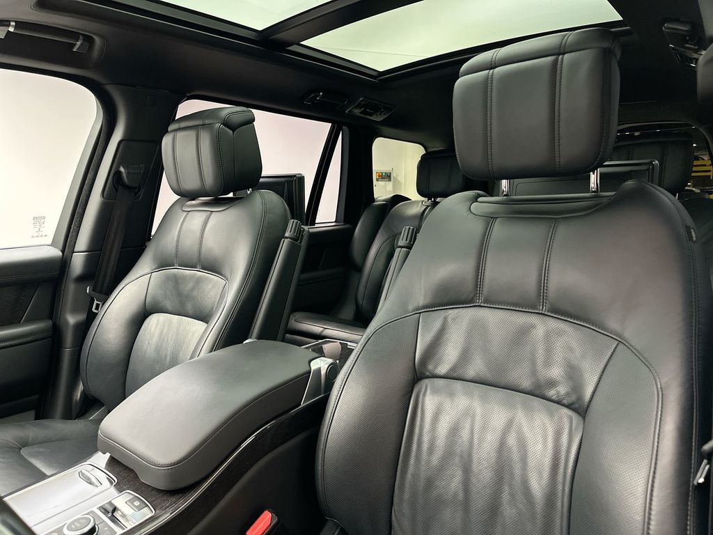 2020 Land Rover Range Rover Autobiography photo 10