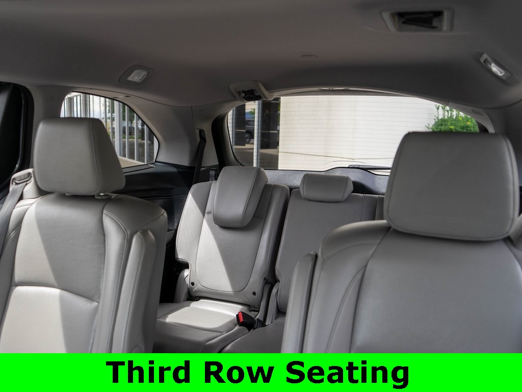 2023 Honda Odyssey Touring photo 11