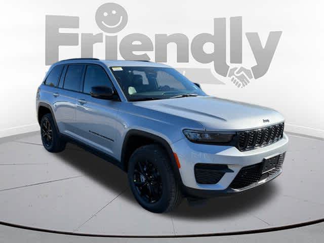 2025 Jeep Grand Cherokee Altitude's photo