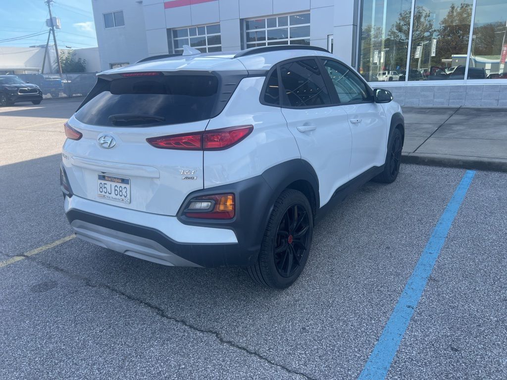 2021 Hyundai Kona SEL Plus photo 3