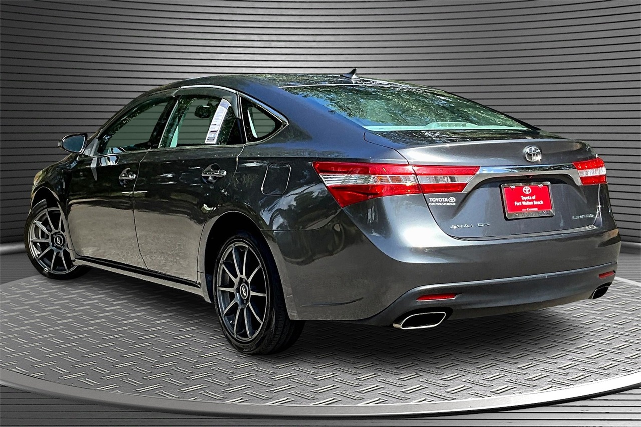 2013 Toyota Avalon Limited photo 2