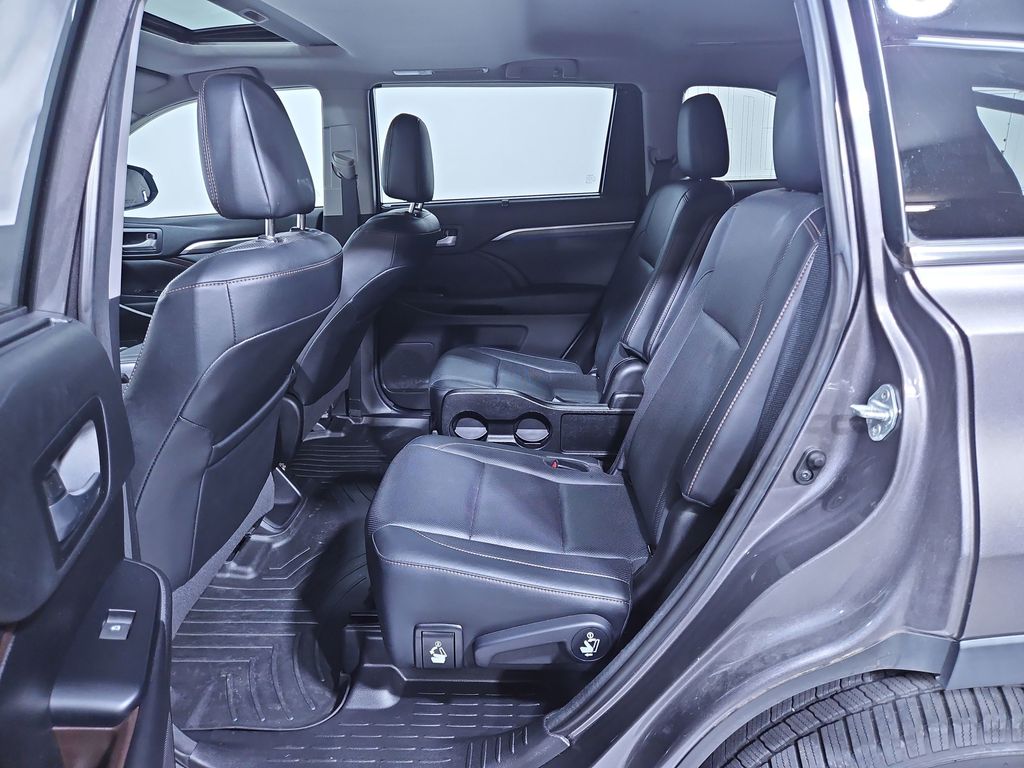 2018 Toyota Highlander Limited photo 16