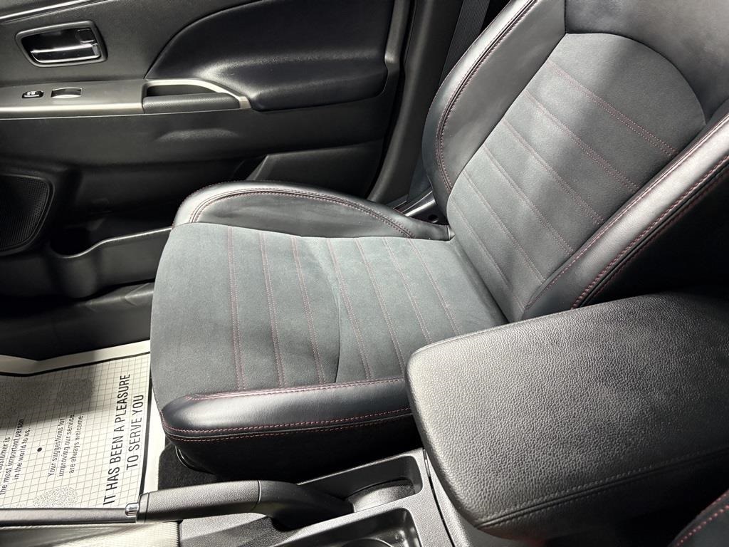 2024 Mitsubishi Outlander Sport ES photo 14