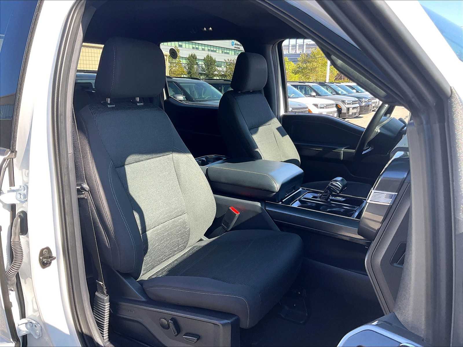 2022 Ford F-150 XLT photo 10
