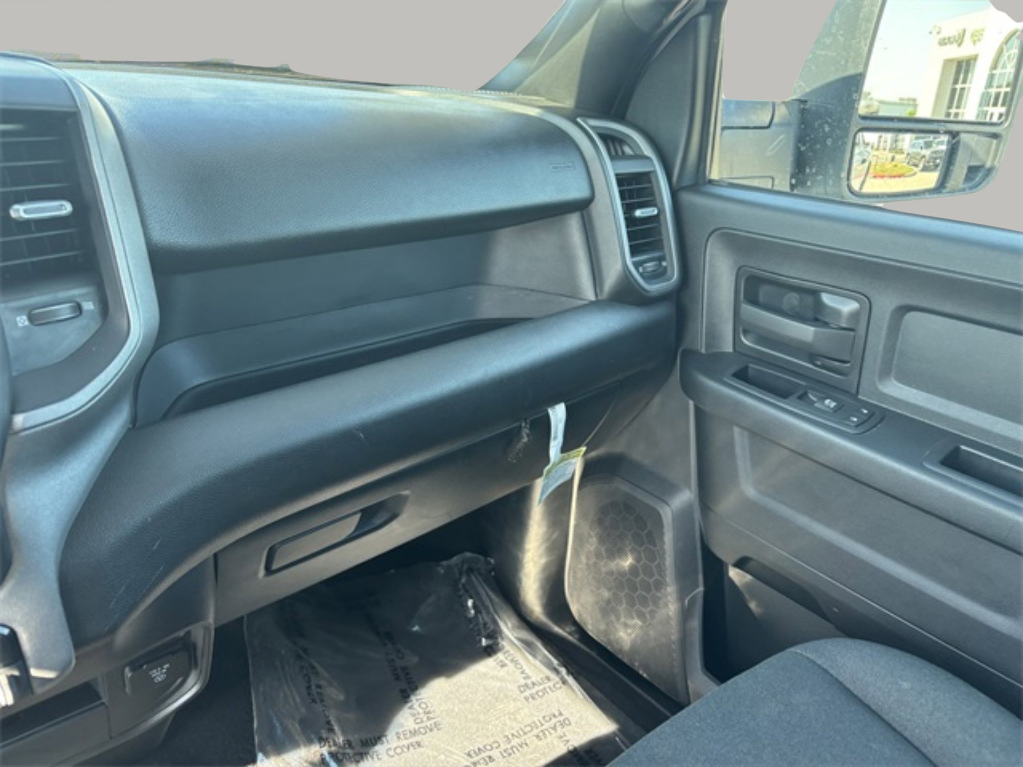 2024 Ram 2500 Tradesman photo 18