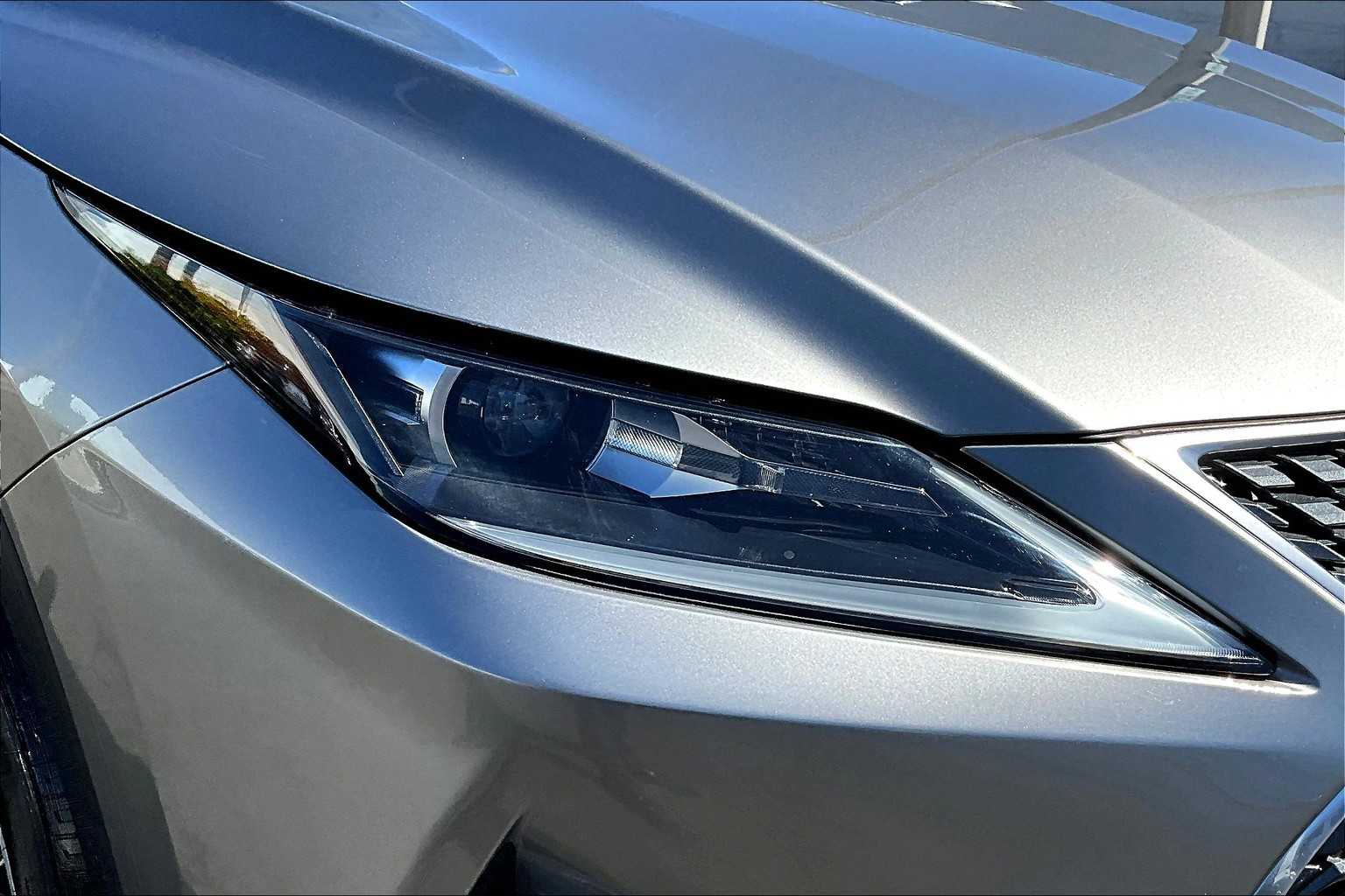 2022 Lexus RX photo 27