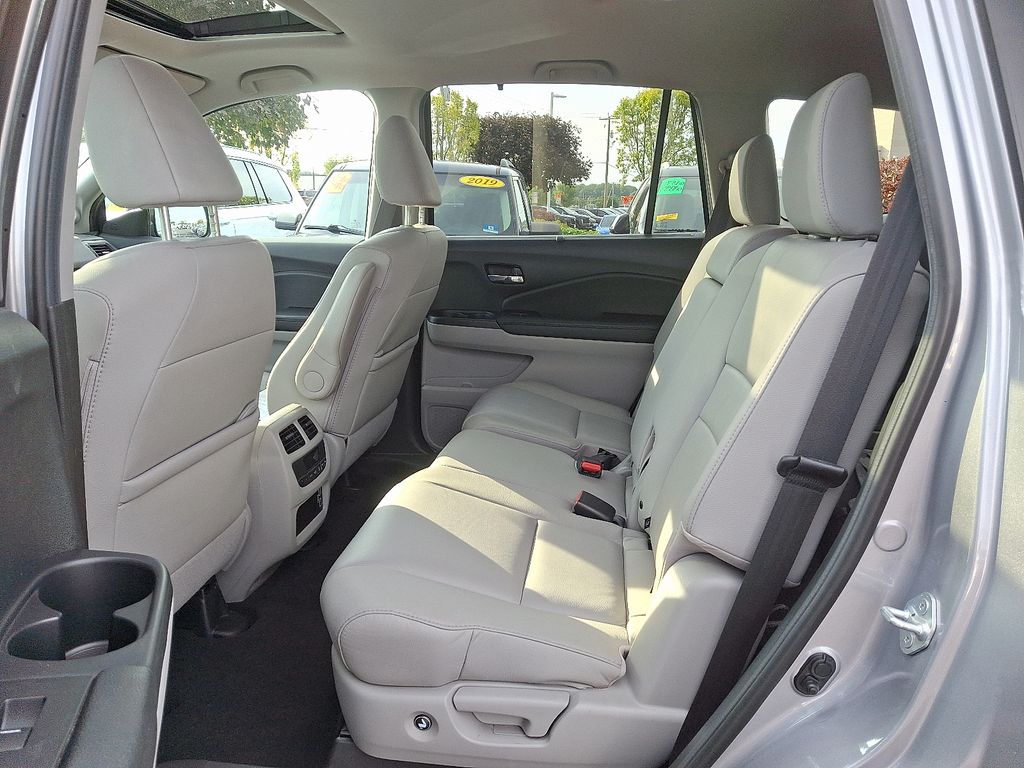 2022 Honda Pilot EX-L photo 9