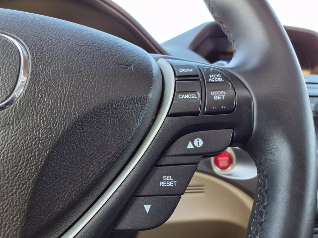 2016 Acura ILX Base Plus photo 15