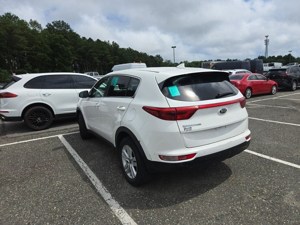 2019 Kia Sportage LX photo 3