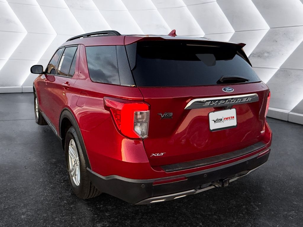 2020 Ford Explorer XLT photo 4