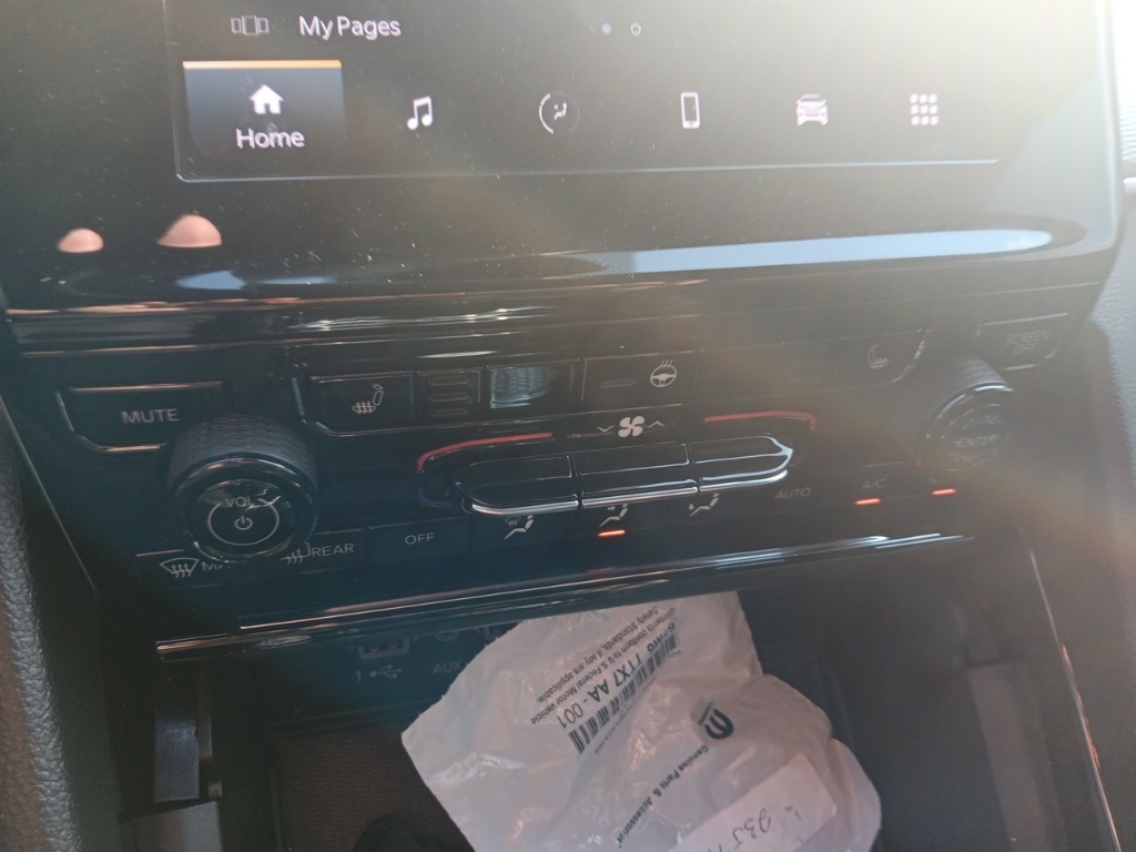 2023 Jeep Grand Cherokee Altitude photo 22