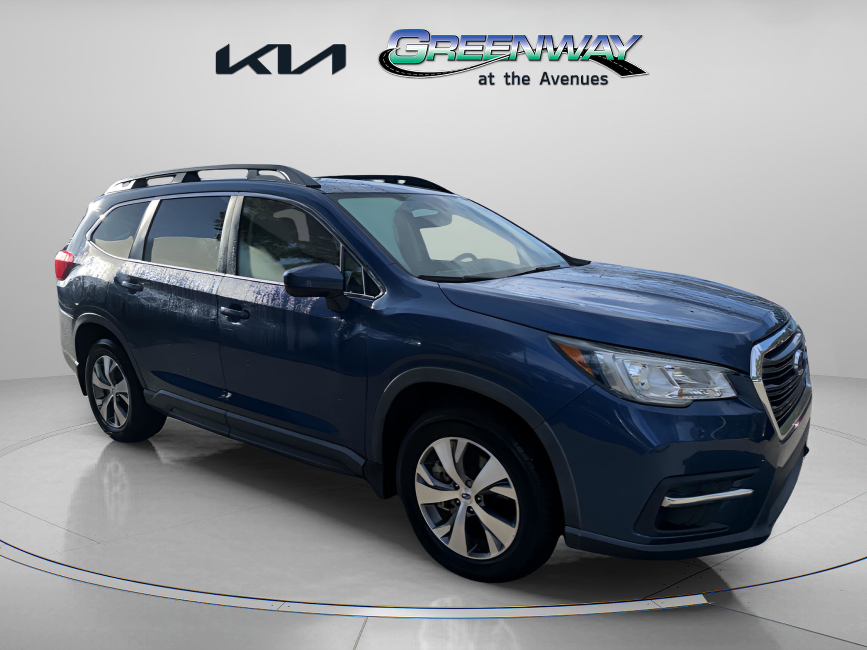 2019 Subaru Ascent Premium's photo