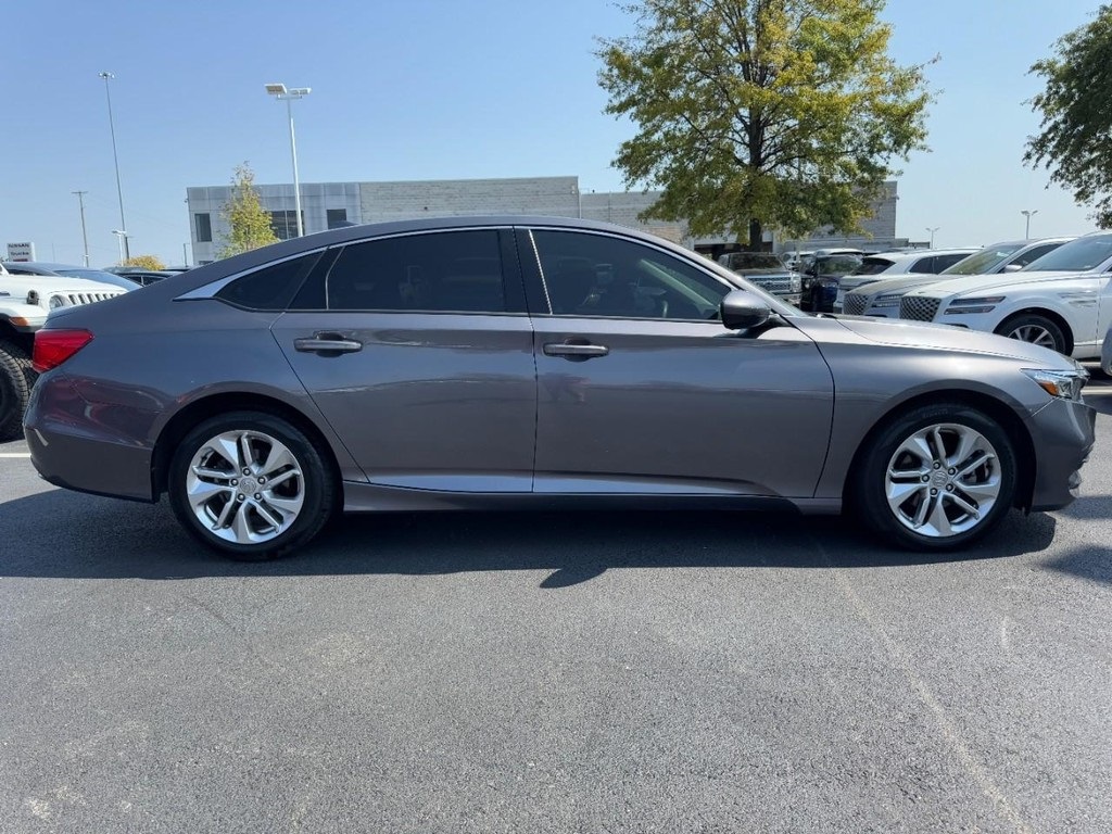 2019 Honda Accord LX photo 2
