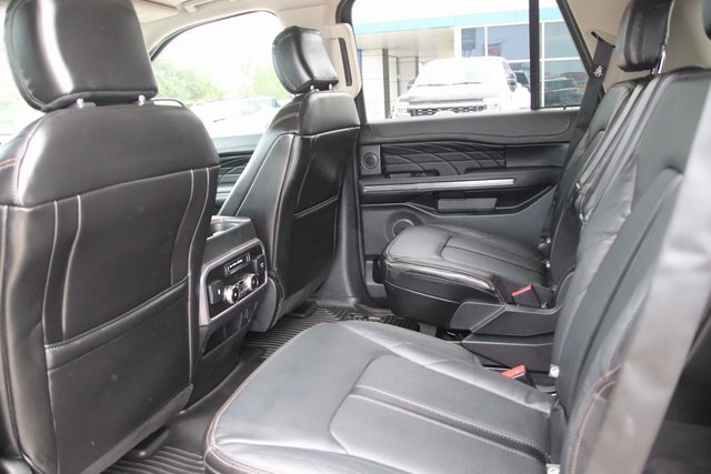 2020 Ford Expedition Platinum photo 35