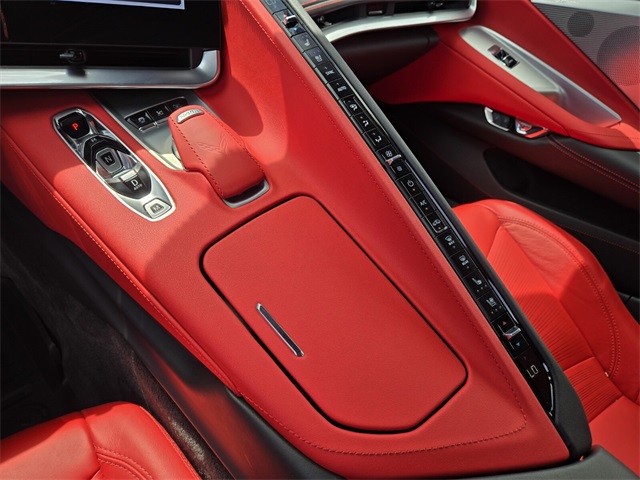 2024 Chevrolet Corvette Stingray 2LT photo 23