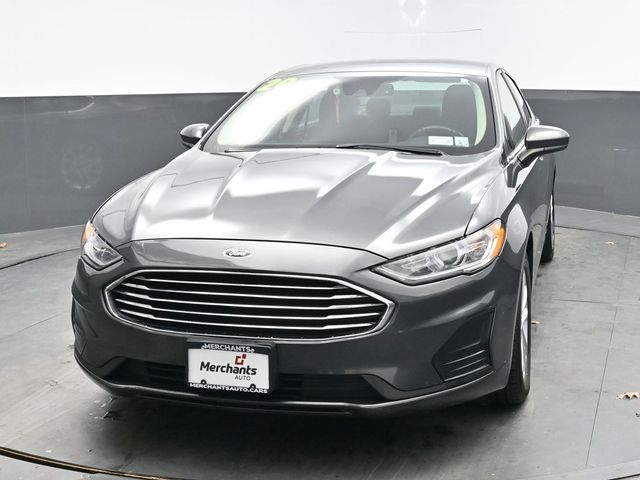 2020 Ford Fusion SE photo 2