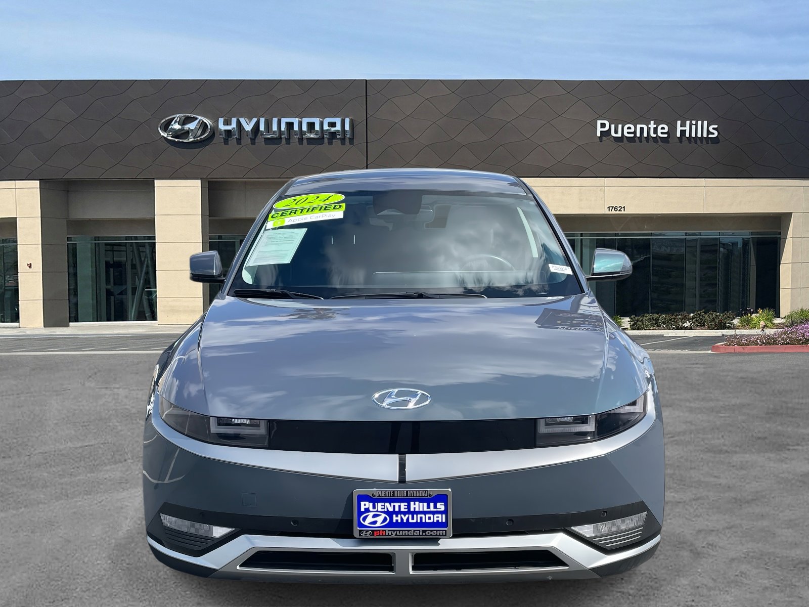 2024 Hyundai Ioniq 5 SEL photo 2