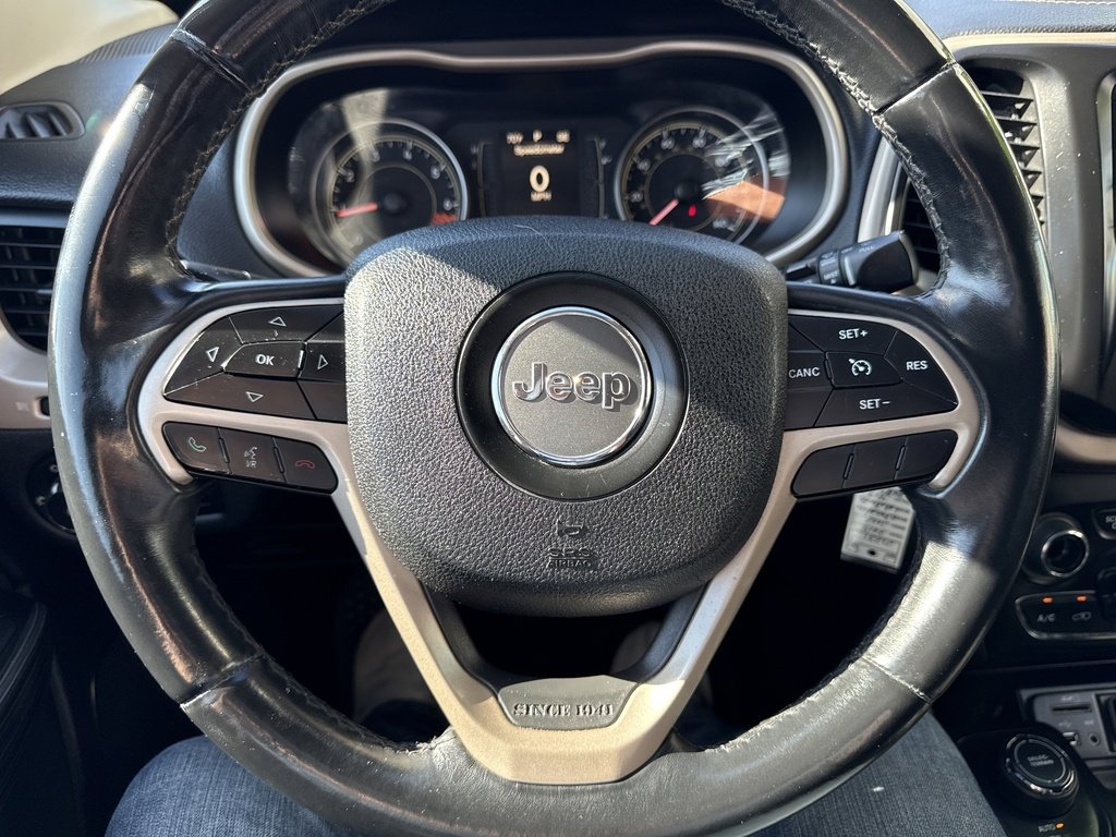 2014 Jeep Cherokee Latitude photo 22