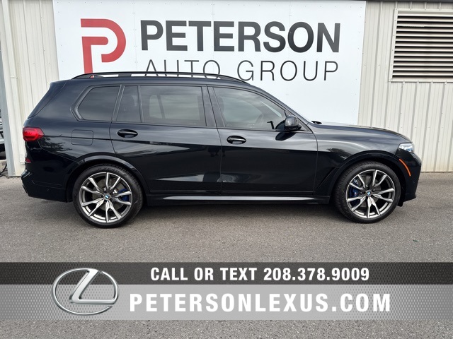 2022 Bmw X7 M50i photo 2