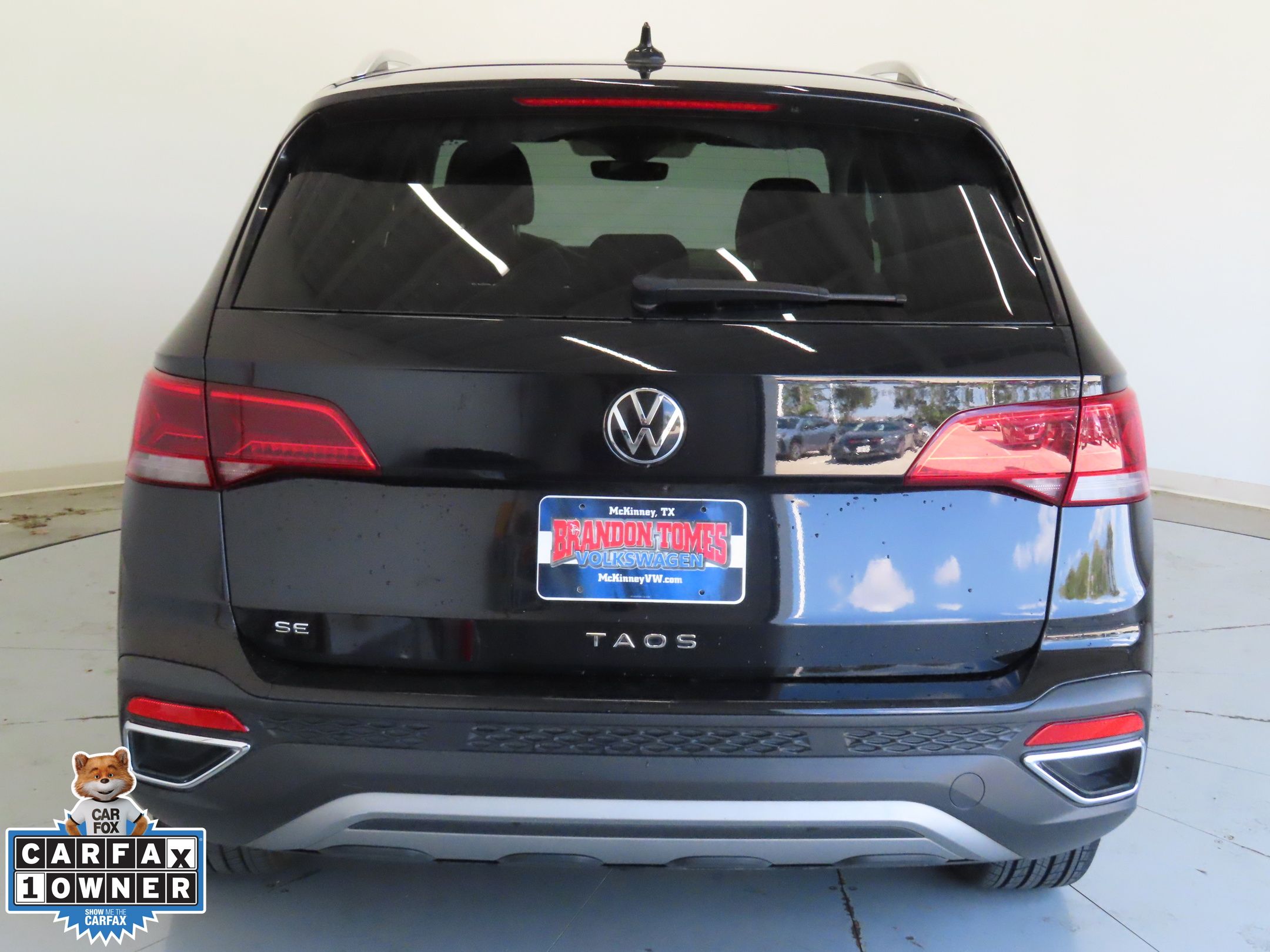 2024 Volkswagen Taos SE photo 4