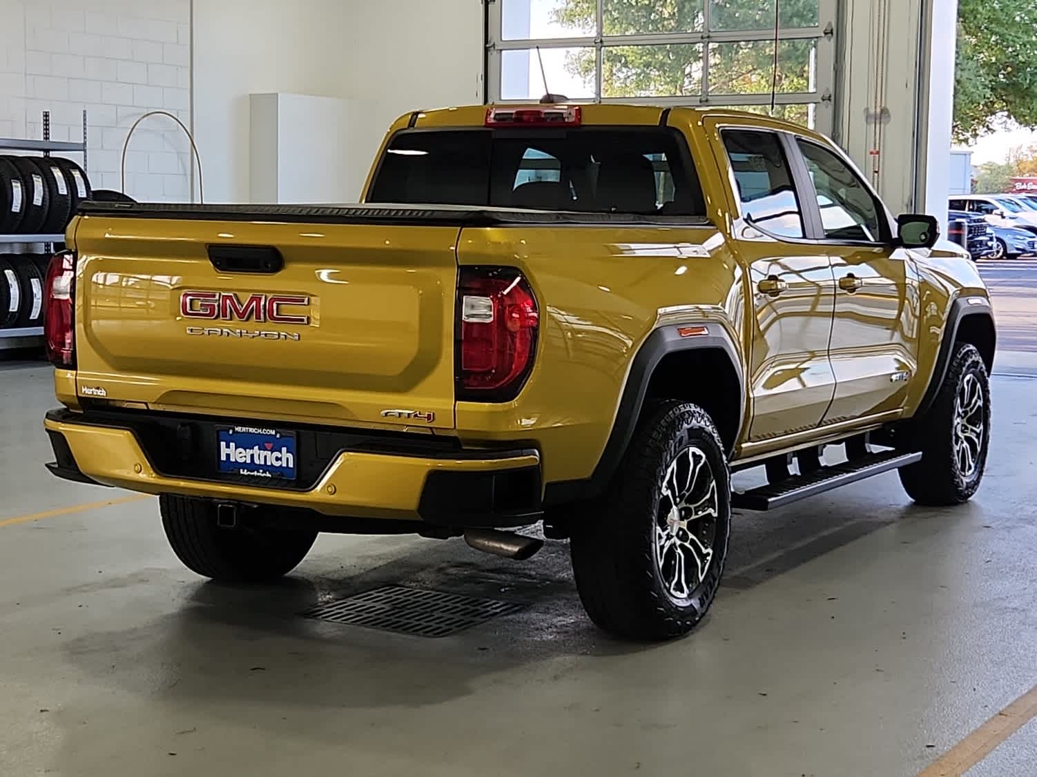 2023 Gmc Canyon AT4 photo 3