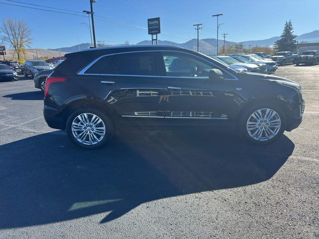 2017 Cadillac XT5 Premium Luxury photo 4