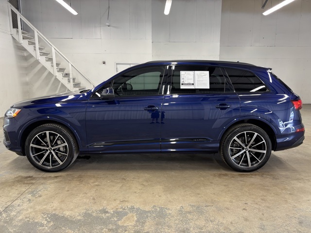 2022 Audi Q7 55 Premium Plus photo 4