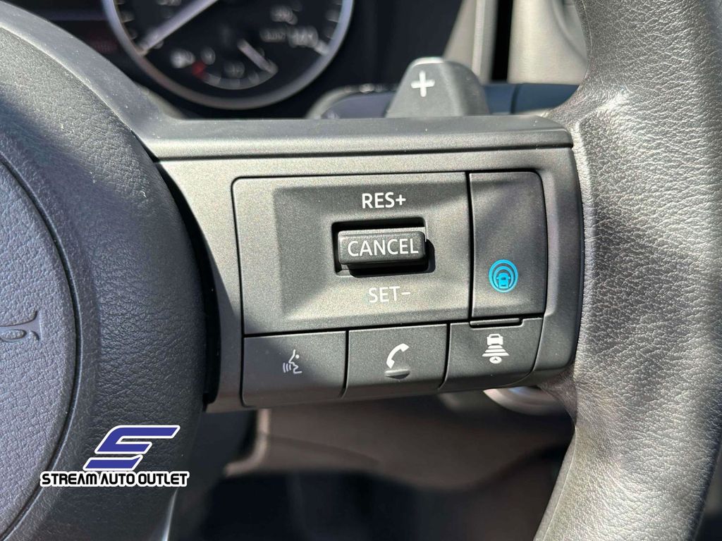 2024 Nissan Rogue SV photo 19