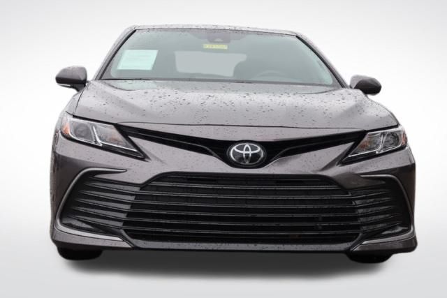 2024 Toyota Camry LE photo 2