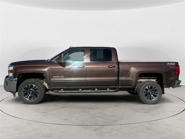 2016 Chevrolet Silverado 2500HD LT photo 2
