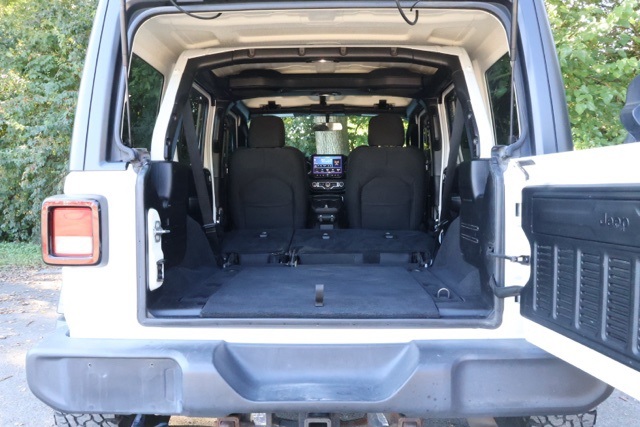 2018 Jeep Wrangler Unlimited Sport S photo 18