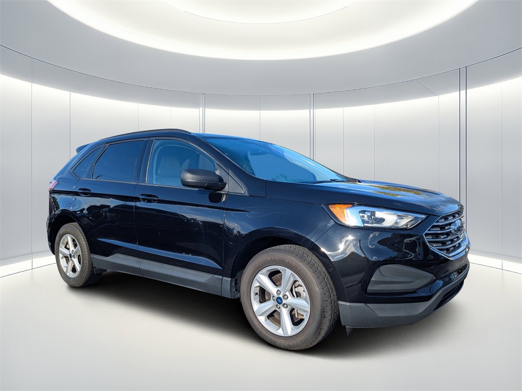2022 Ford Edge SE's photo