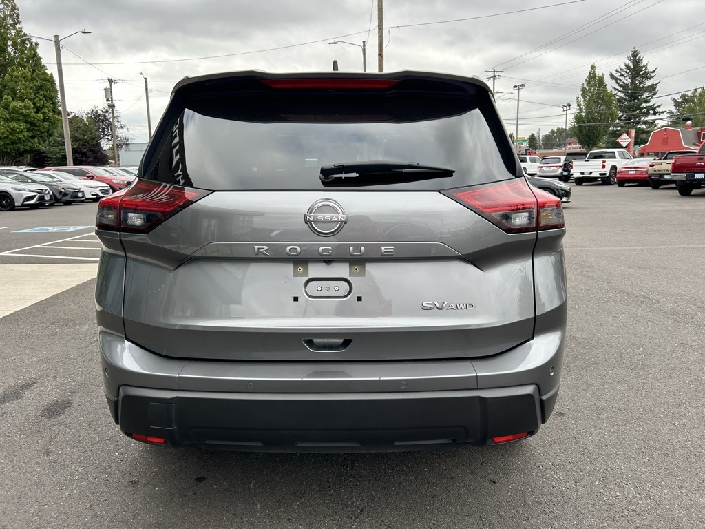 2024 Nissan Rogue SV photo 5
