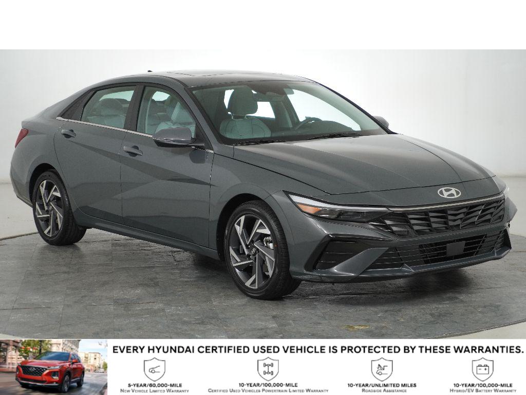 2025 Hyundai Elantra Limited's photo