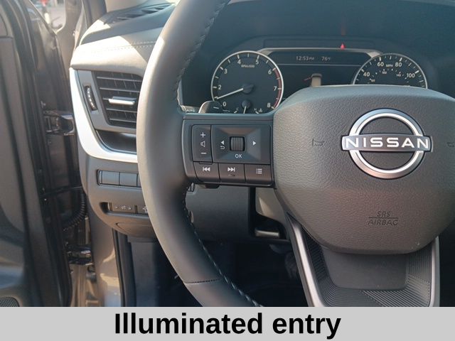 2026 Nissan Rogue SV photo 7