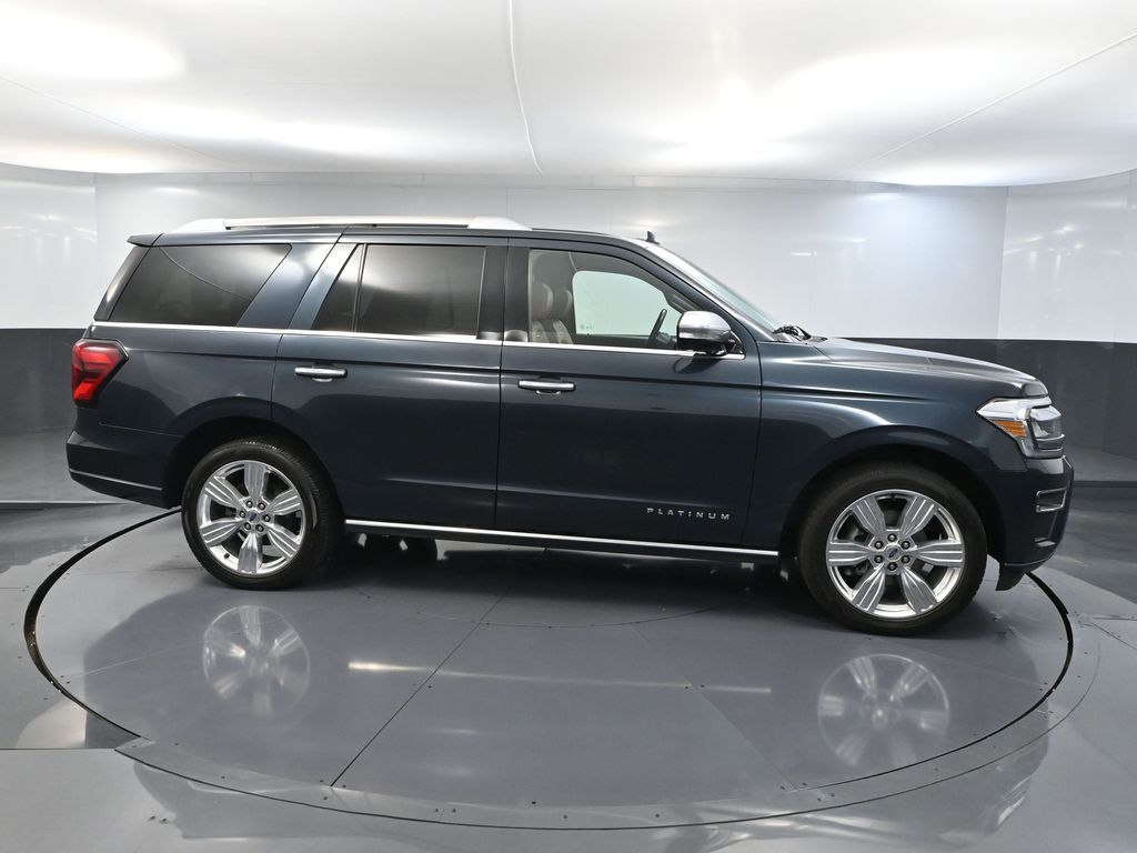 2023 Ford Expedition Platinum photo 3