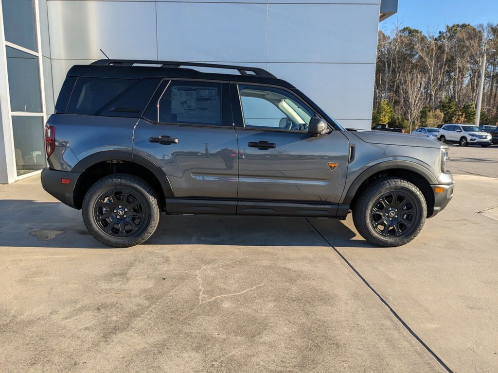 2025 Ford Bronco Sport Badlands photo 3