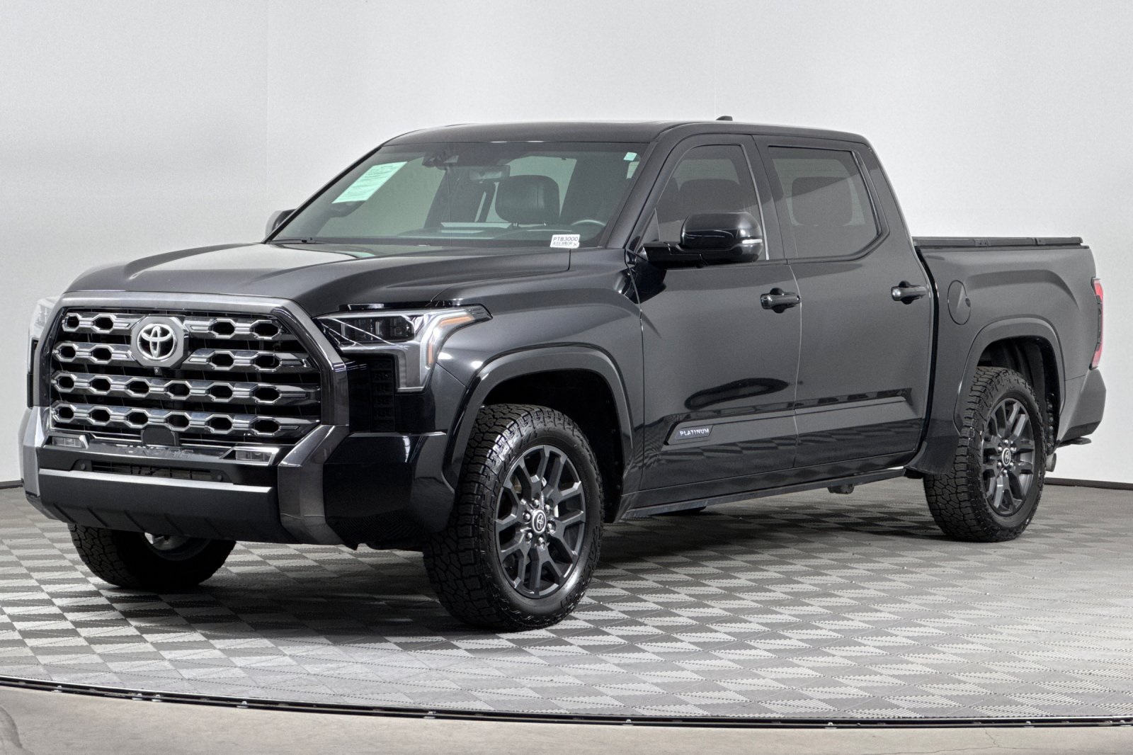 2022 Toyota Tundra Platinum photo 8