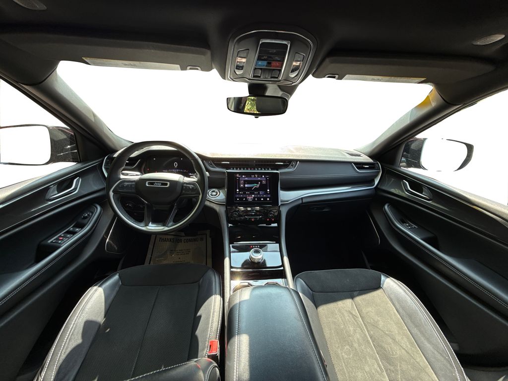 2021 Jeep Grand Cherokee Altitude photo 18