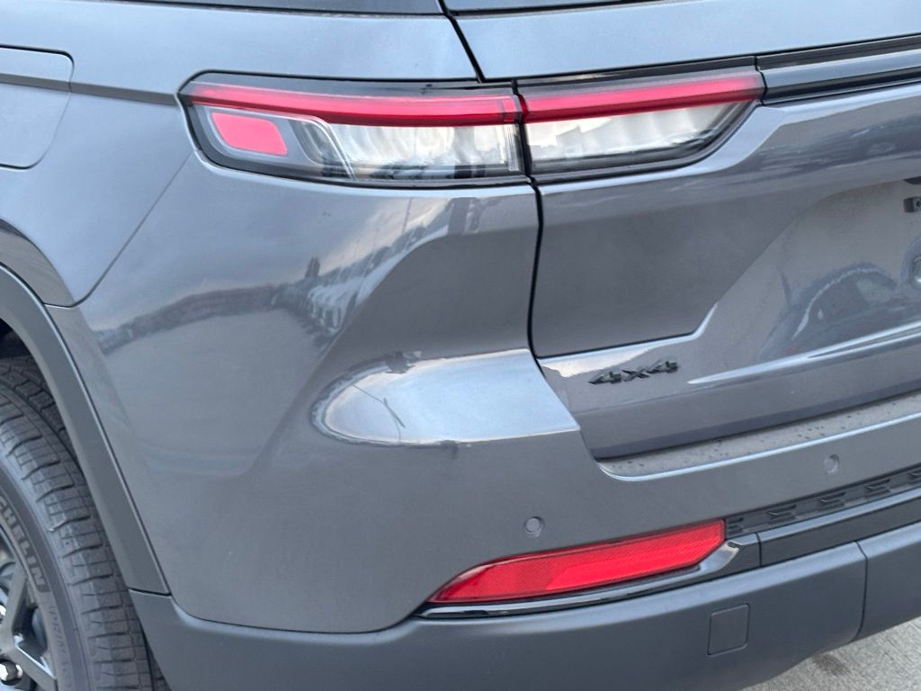 2025 Jeep Grand Cherokee Altitude X photo 6