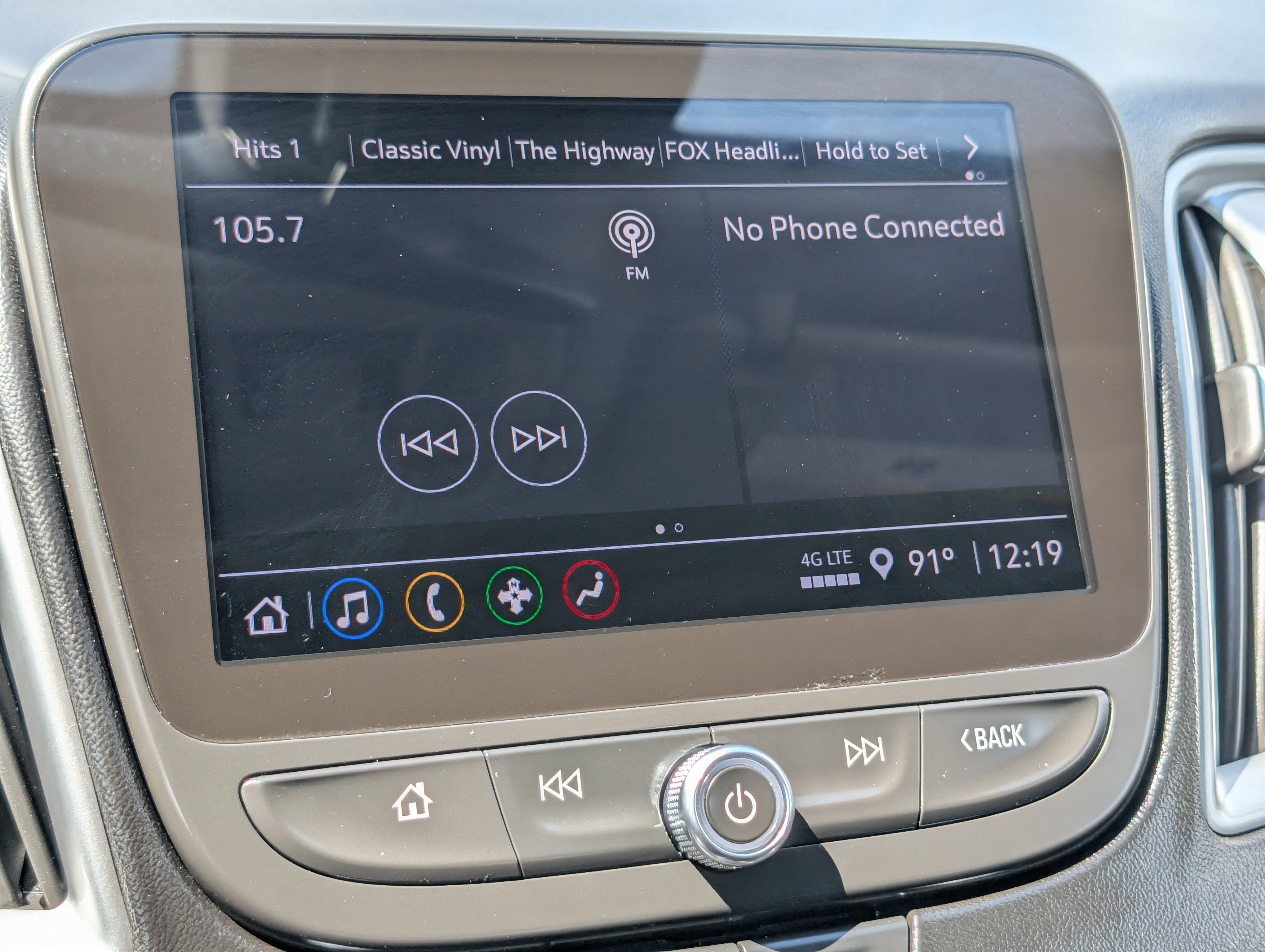 2024 Chevrolet Malibu 1LT photo 4