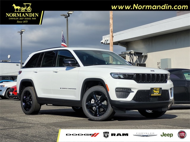 2025 Jeep Grand Cherokee Altitude's photo